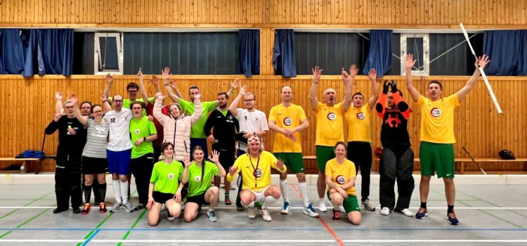 Stockenten(alarm) 2022 besuchen ihre Freunde Ostseesportverein Floorballer in Gleschendorf